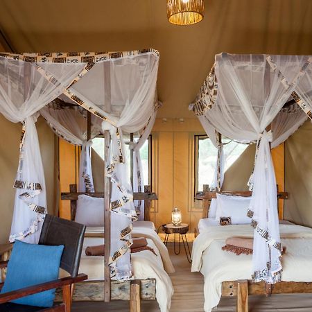 Baobab Tented Camp Kwa Kuchinia Bagian luar foto