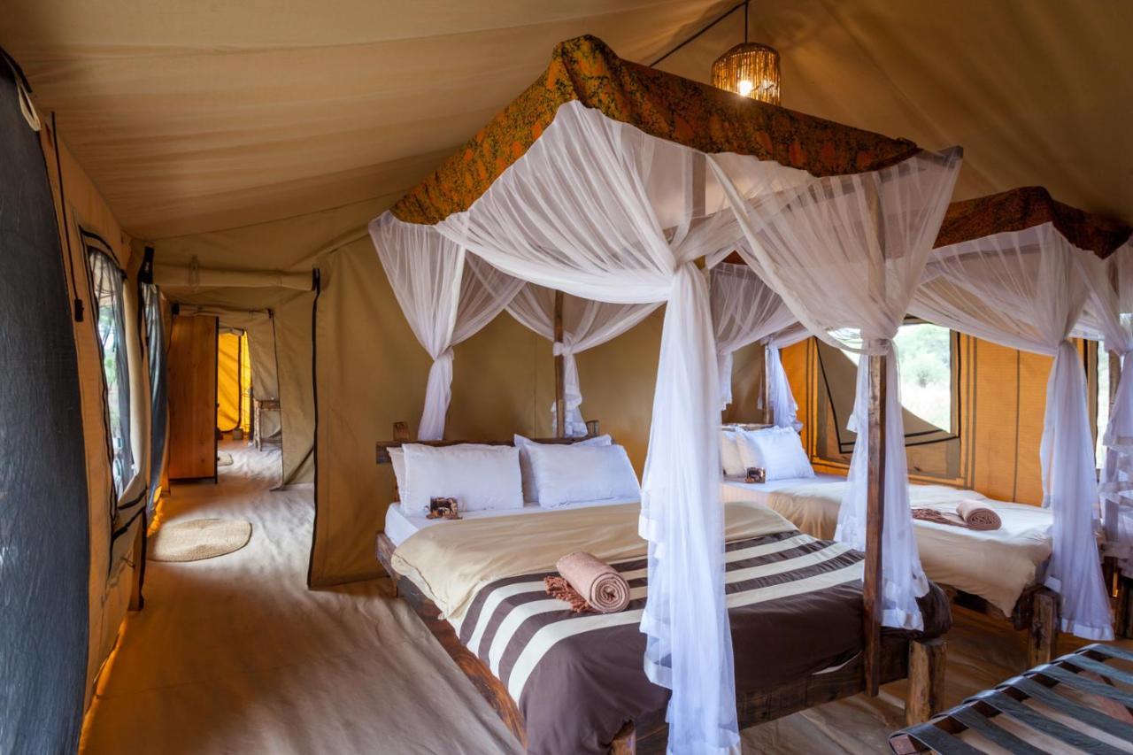 Baobab Tented Camp Kwa Kuchinia Bagian luar foto