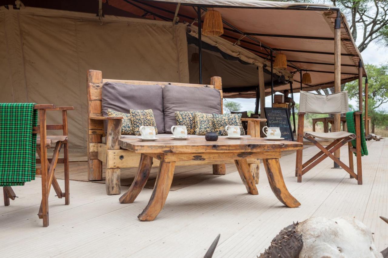 Baobab Tented Camp Kwa Kuchinia Bagian luar foto