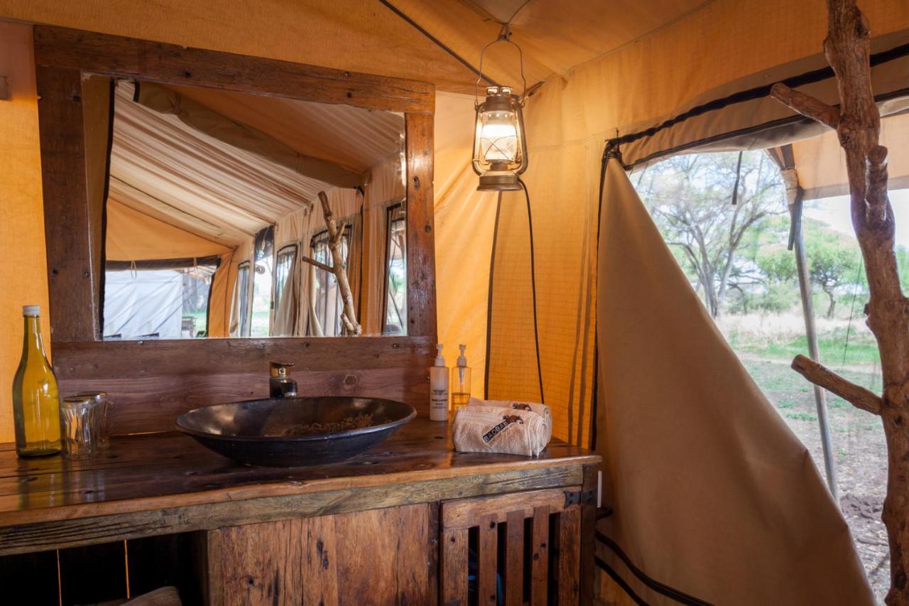 Baobab Tented Camp Kwa Kuchinia Bagian luar foto