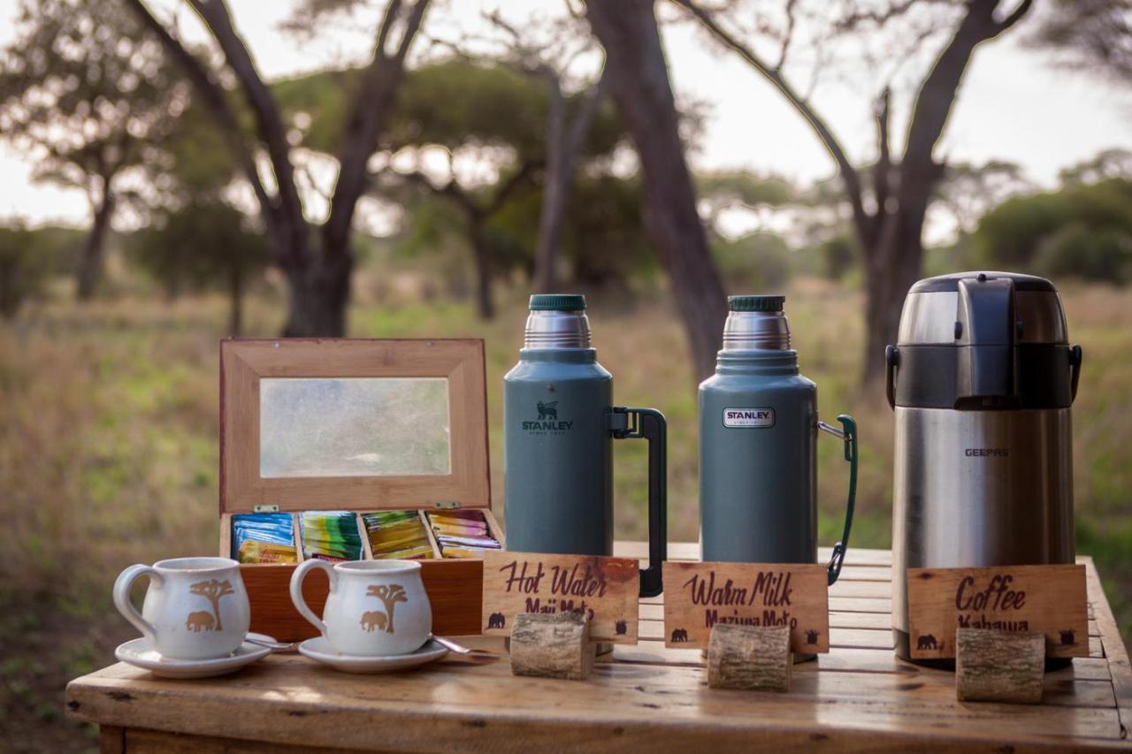 Baobab Tented Camp Kwa Kuchinia Bagian luar foto