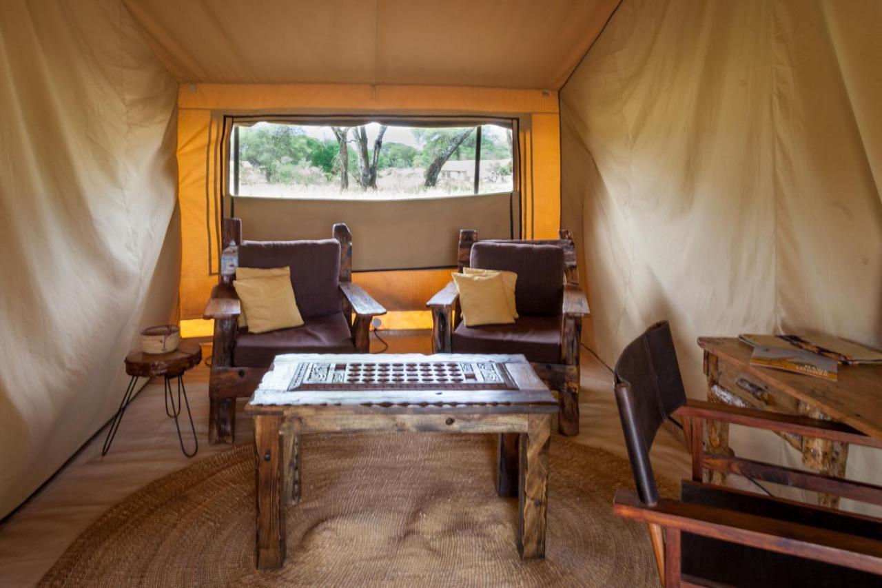 Baobab Tented Camp Kwa Kuchinia Bagian luar foto
