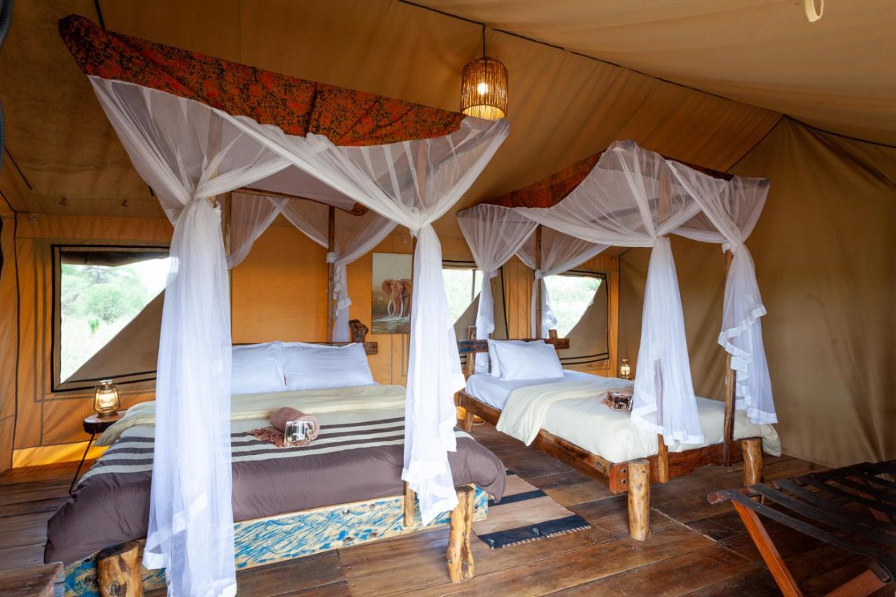 Baobab Tented Camp Kwa Kuchinia Bagian luar foto
