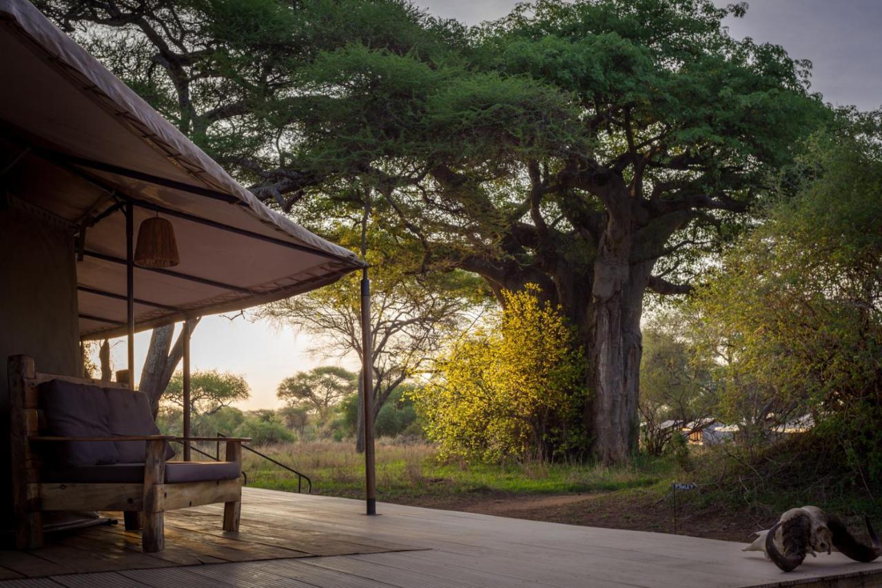 Baobab Tented Camp Kwa Kuchinia Bagian luar foto
